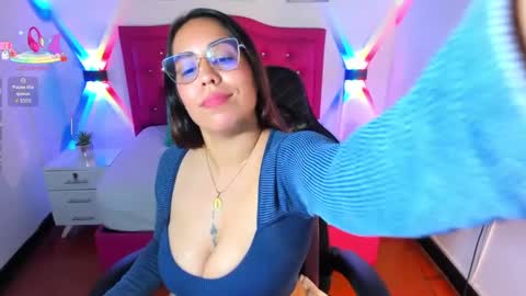 L I S S A  online show from September 25, 5:06 am