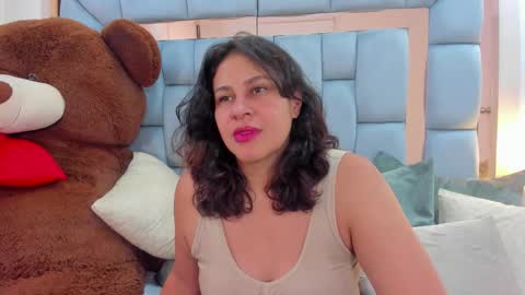 lissaharris online show from March 6, 5:02 am