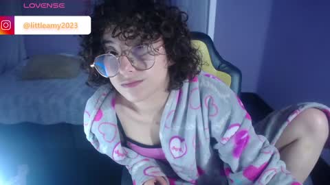 Snapshot of little__amy_ chatting on January 10, 11:11 am AMY online show from January 10, 11:11 am