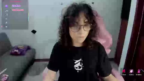 Snapshot of little__amy_ chatting on September 21, 4:00 am AMY online show from September 21, 4:00 am