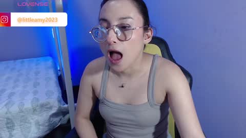 Snapshot of little__amy_ chatting on February 8, 9:57 pm AMY online show from February 8, 9:57 pm