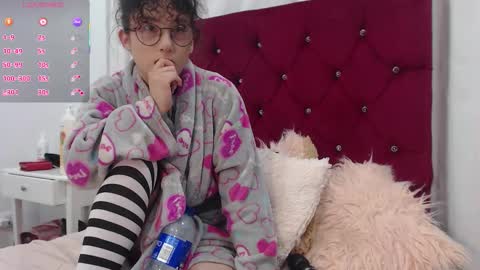 Snapshot of little__amy_ chatting on October 11, 11:40 pm AMY online show from October 11, 11:40 pm