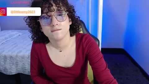 Snapshot of little__amy_ chatting on February 10, 9:47 pm AMY online show from February 10, 9:47 pm