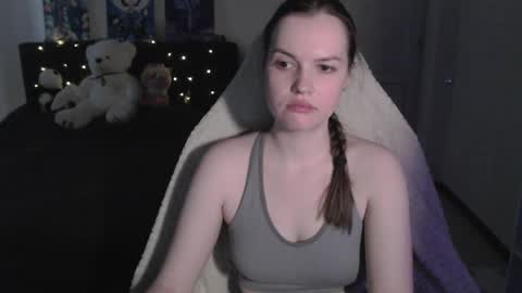 little__flowers online show from April 26, 9:29 am