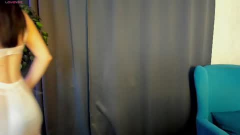 Isabel online show from June 12, 8:11 am