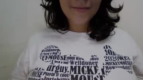 Snapshot of little_anef chatting on January 24, 3:43 am little_anef online show from January 24, 3:43 am