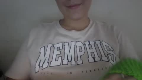Snapshot of little_anef chatting on January 13, 7:31 pm little_anef online show from January 13, 7:31 pm