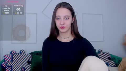 Snapshot of little_cherry___ chatting on September 29, 6:51 am Lana online show from September 29, 6:51 am