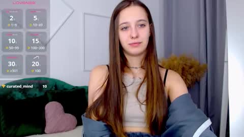 Snapshot of little_cherry___ chatting on September 19, 6:45 am Lana online show from September 19, 6:45 am