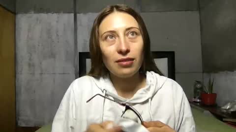 Snapshot of little_devil_diablita90 chatting on February 16, 2:33 am Diablita online show from February 16, 2:33 am