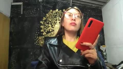 Diablita online show from April 19, 10:34 pm