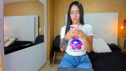   online show from March 3, 2:10 pm