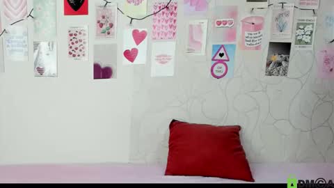 Snapshot of little_radiant_sun chatting on September 16, 10:01 am Kriss online show from September 16, 10:01 am