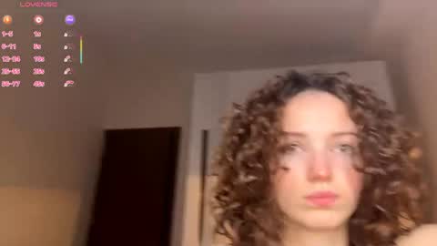 Sara online show from April 26, 7:33 pm