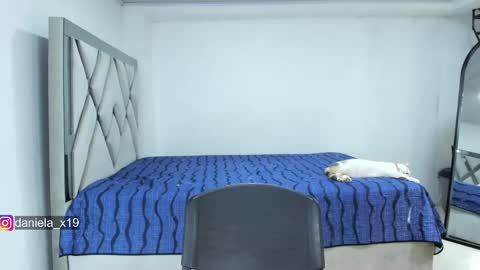 Snapshot of littleabbie chatting on September 12, 12:44 am Abbie online show from September 12, 12:44 am