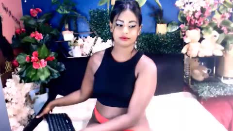 littleindianmilf online show from January 9, 9:46 am