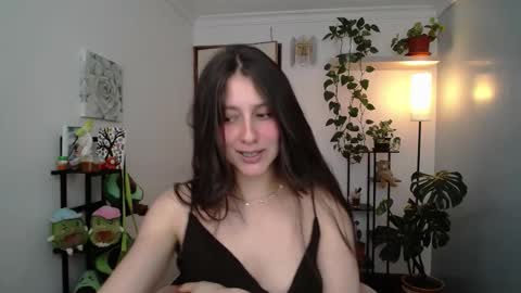 Snapshot of littlelaksmi chatting on October 14, 9:17 pm Laksmi online show from October 14, 9:17 pm