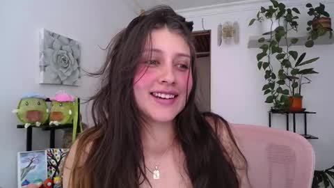 Snapshot of littlelaksmi chatting on February 18, 8:26 pm Laksmi online show from February 18, 8:26 pm