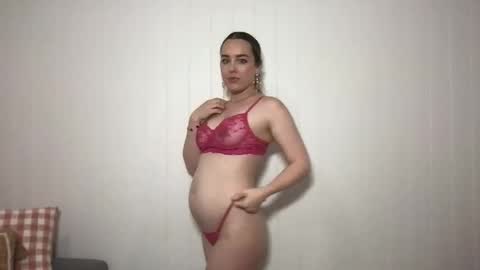 Lily Rose  online show from January 19, 3:35 am