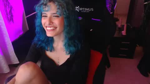 LAUREN online show from October 25, 9:43 pm