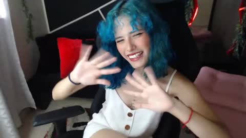 LAUREN online show from September 17, 5:44 pm