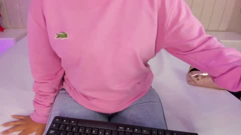 Snapshot of littleoliviia_ chatting on January 25, 1:14 pm im olivia IG littleolivia01 online show from January 25, 1:14 pm