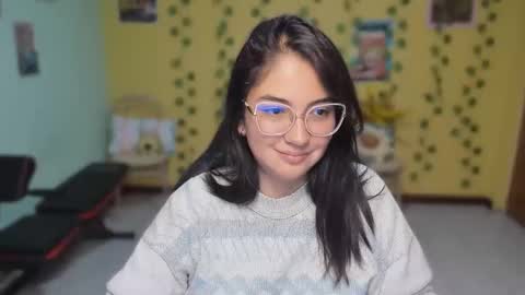 Mia  online show from May 13, 3:29 pm