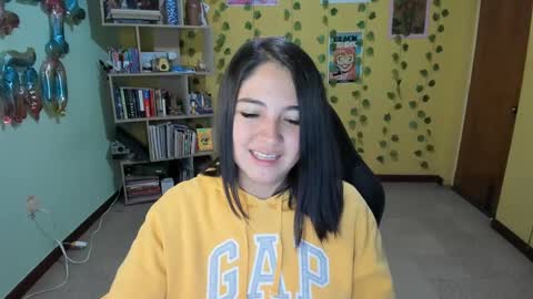 Mia  online show from February 22, 5:12 am