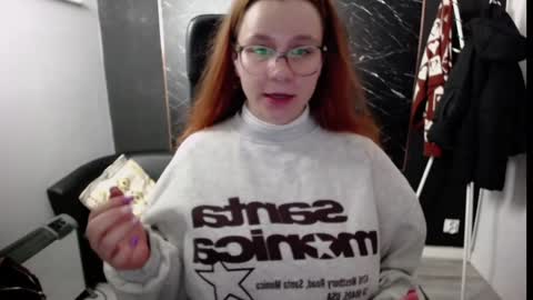 Snapshot of littleviki_ chatting on January 29, 5:51 am Viki online show from January 29, 5:51 am