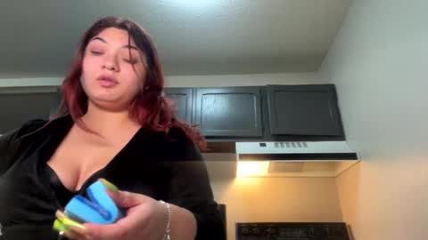 littylit304 online show from February 16, 4:42 am