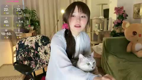 nana online show from June 17, 11:33 am