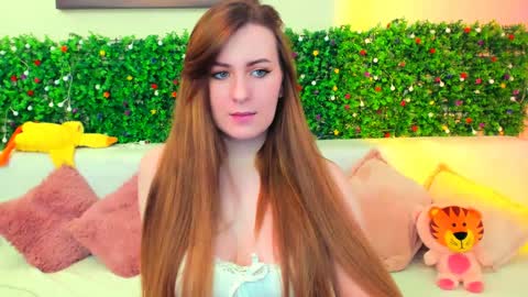 Snapshot of liya_gorgeous chatting on December 21, 9:23 am liya_gorgeous online show from December 21, 9:23 am