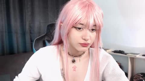 Elizabeth online show from December 18, 11:42 pm