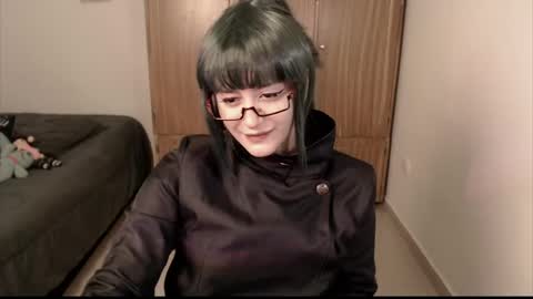 Elizabeth online show from April 27, 2:41 am