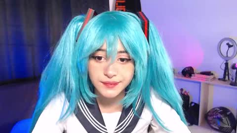 Elizabeth online show from November 20, 10:22 pm