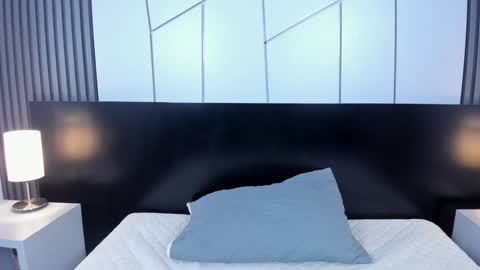 Liz  online show from January 18, 1:08 pm