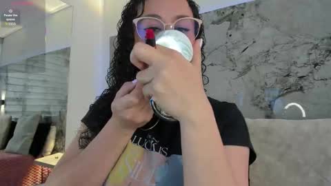 Liz  online show from March 4, 11:50 am