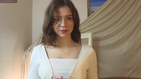 Snapshot of lizbethbiers chatting on February 14, 3:11 am Hello there im Amelia Im new here Lets have fun online show from February 14, 3:11 am