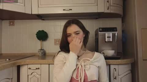 Snapshot of lizbethbiers chatting on February 23, 3:07 am Hello there im Amelia Im new here Lets have fun online show from February 23, 3:07 am