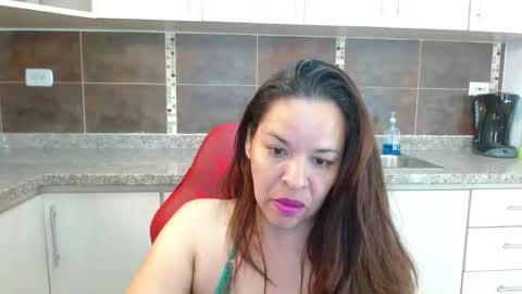 L I Z  E T H   online show from April 24, 9:17 pm