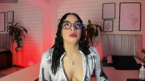  Lizzie  online show from April 15, 12:06 pm