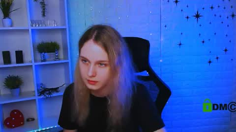 lizzy_sweety_purrr online show from June 8, 11:22 am
