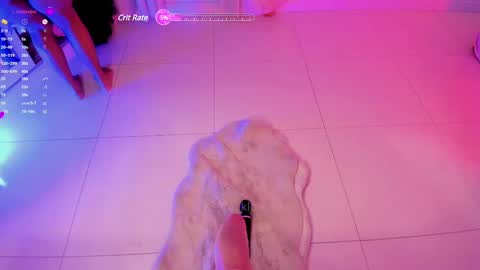 Snapshot of lm_kloeeh chatting on February 17, 11:43 pm Kloe see you 28-11 to celebrate my birthday online show from February 17, 11:43 pm