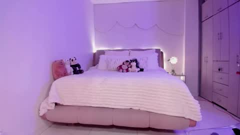 Kloe see you 28-11  to celebrate my birthday online show from March 21, 9:31 pm