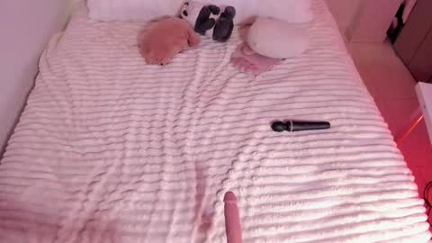 Snapshot of lm_kloeeh chatting on September 12, 12:44 am Kloe see you 28-11 to celebrate my birthday online show from September 12, 12:44 am