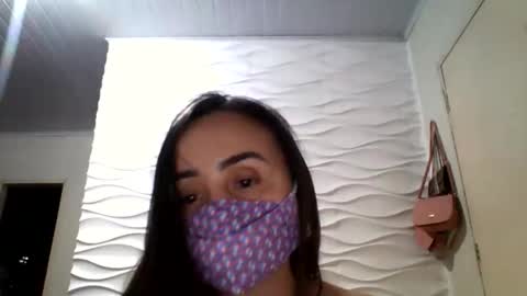 Snapshot of loirinhatimida chatting on September 15, 10:17 pm loirinhatimida online show from September 15, 10:17 pm
