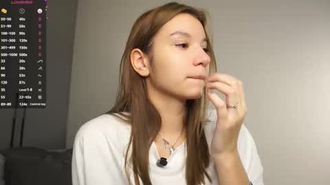 Elza online show from November 29, 7:40 pm