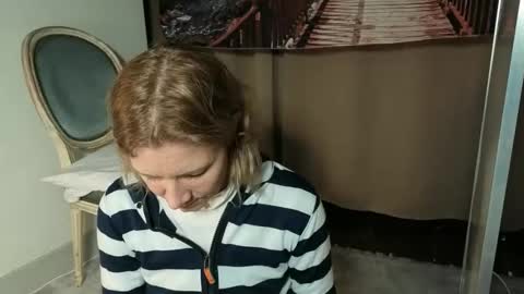 lola_belgium online show from April 27, 4:26 pm