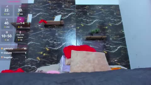 LOLA online show from November 5, 11:21 pm