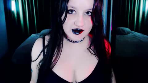 Snapshot of lola_chi chatting on October 3, 10:37 pm Lola Chi online show from October 3, 10:37 pm